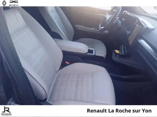 Renault Megane e-tech electric ev60 220ch iconic optimum charge — photo 14