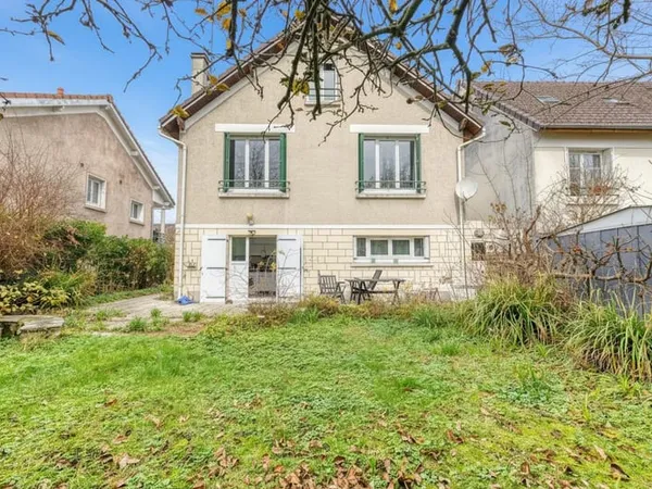 Maison à vendre en centre-ville de Gournay-Sur-Marne