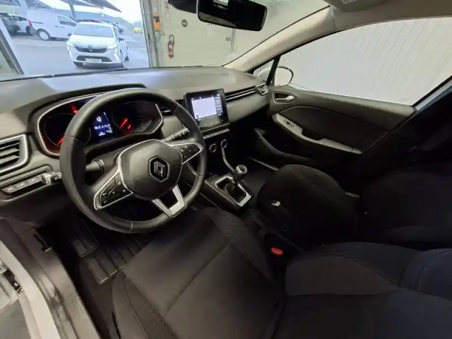Renault Clio blue dci 85 — photo 10