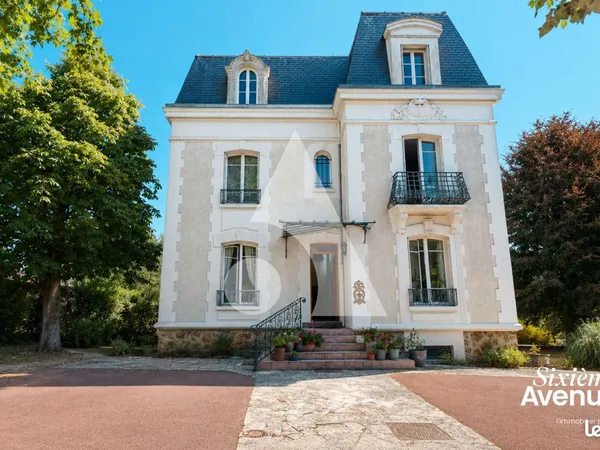 Propriété 9 pièces 188 m²