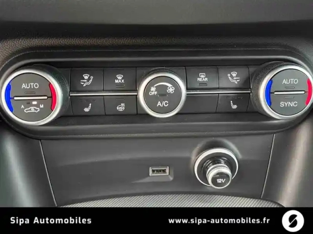 Alfa Romeo Stelvio 2.2 160 ch at8 — photo 24