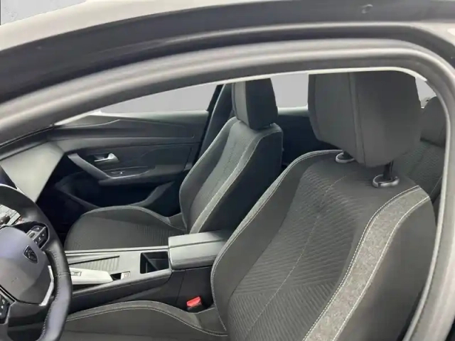 Peugeot 308 sw puretech 130ch s&amp;s eat8 — photo 11