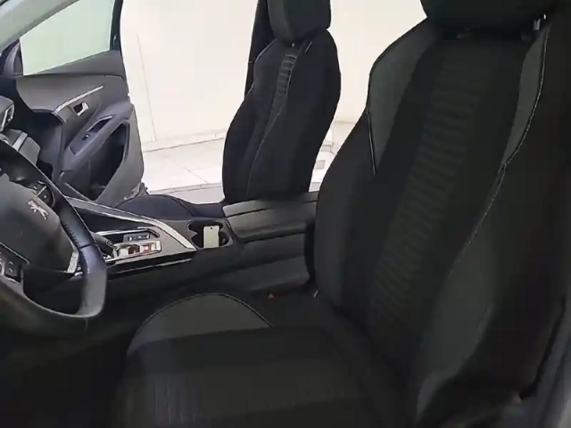 Peugeot 3008 puretech 130ch s&amp;s eat8 — photo 33