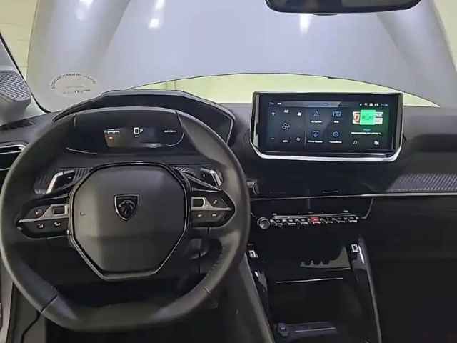 Peugeot 208 hybrid 100 e-dcs6 — photo 11