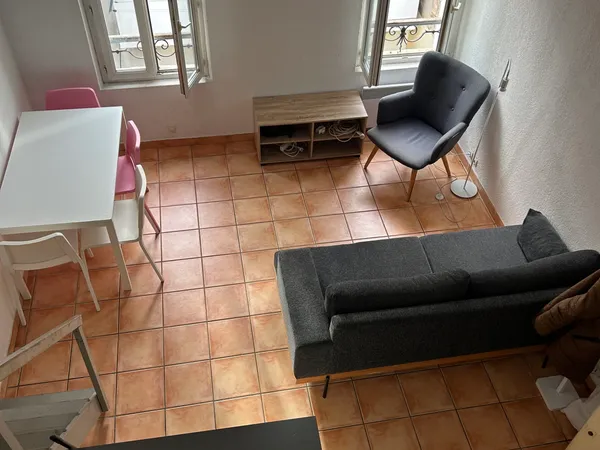 Appartement de 30m² meublé et équipé avec chambre en mezzanine - Menpenti (Marseille 10ème)