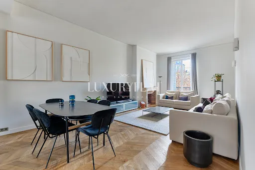 Appartement 4 pièces 135 m²