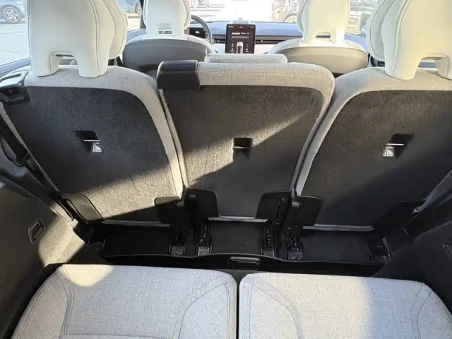 Volvo Ex90 twin performance awd 517 ch 1edt — photo 32
