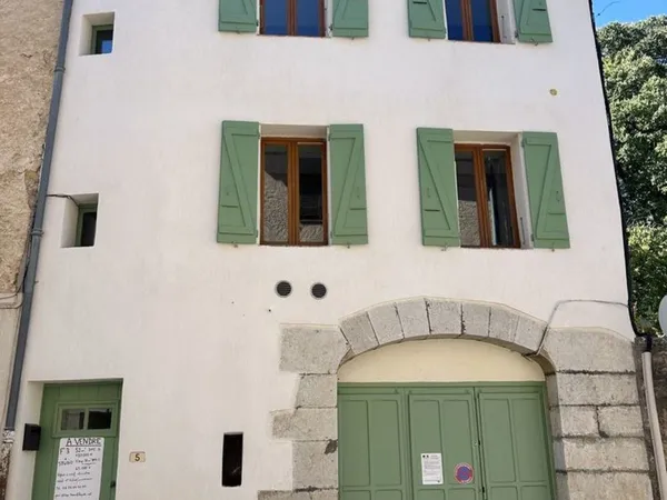 studio de 30 m2 3 ieme étage à Bargemon