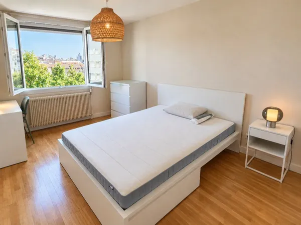 Loue chambre en colocation dans appartement