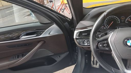 BMW Serie 5 xDrive 530d 265 BVA8 - M Sport – 2019 – 51171 km – Diesel – Boîte Automatique — photo 16