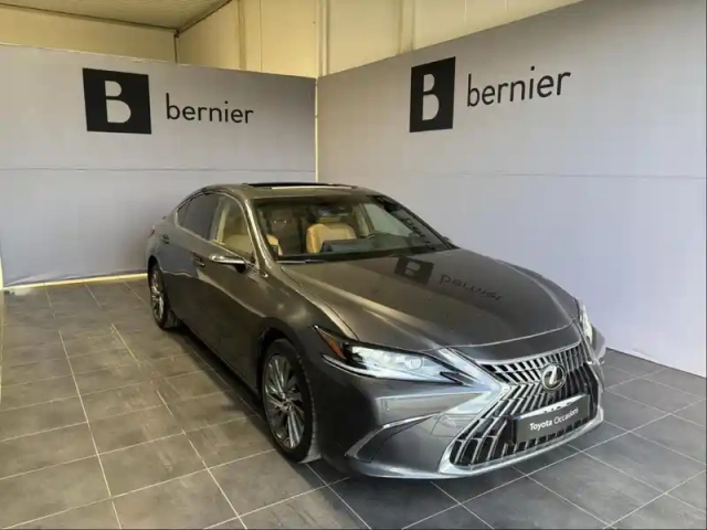 Lexus Es 300h executive my23