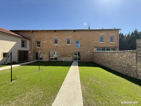 Maison 2 pièces 122 m²