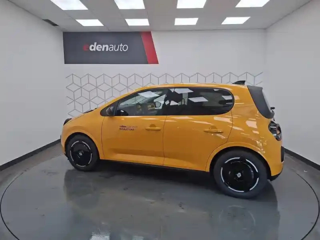 Renault Twingo e-tech electrique 80 ch autonomie urbaine — photo 18