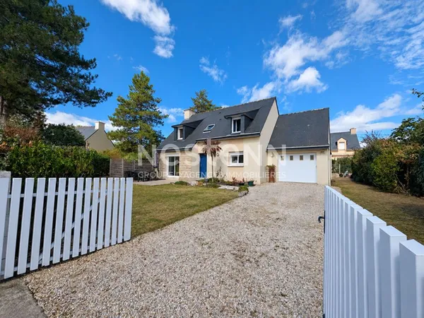 Vends maison récente - 93 m² - 5 pièces, 4 chambres - Sarzeau 56370