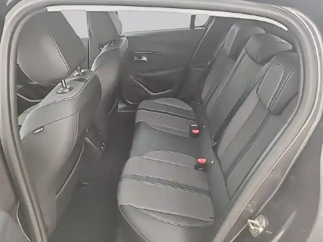 Peugeot 208 puretech 100 s&amp;s bvm6 — photo 12