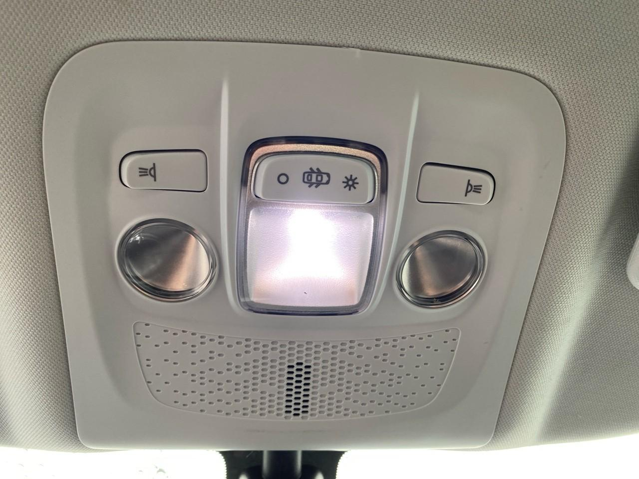 Peugeot 2008 1.2 puretech 110ch allure s&s — photo 20