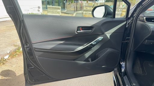 Toyota Corolla Touring Sports 2.0 VVT-i 180 Hybrid CVT - GR Sport – 2022 – 120154 km – Hybride essence – Boîte Automatique — photo 28