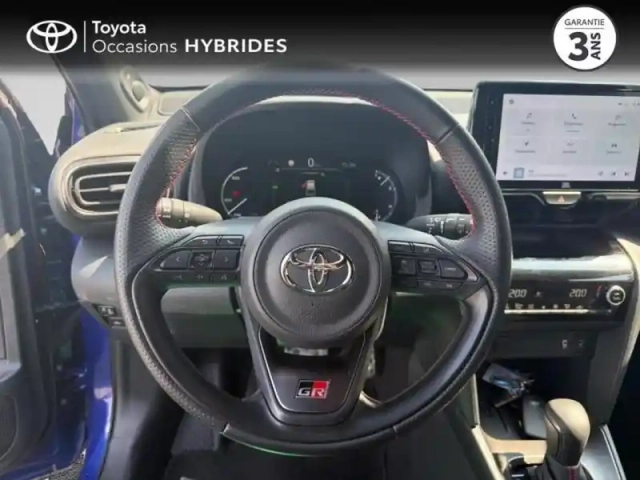 Toyota Yaris cross 116h gr sport my22 — photo 9