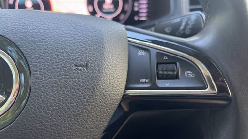 Skoda Karoq 2.0 TDI 150 4X4 - Style – 2019 – 86590 km – Diesel – Boîte Manuelle — photo 8