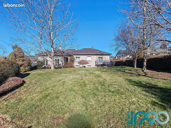 Propriété 7 pièces 200 m²