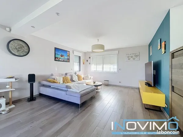 Maison 7 pièces 213 m²