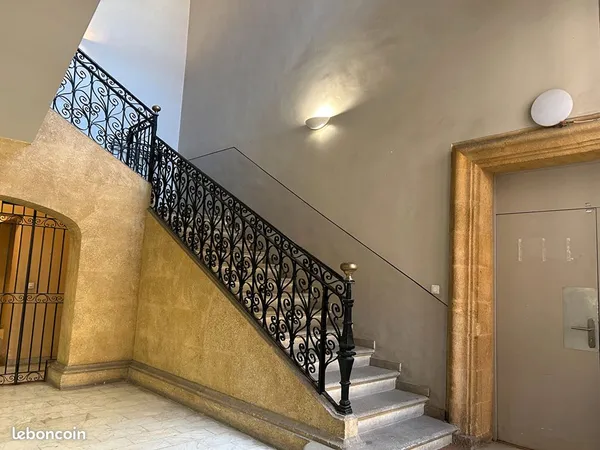 Bureaux, hôtel 346 m² AIX EN PROVENCE