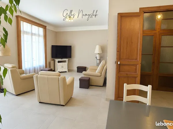 Vente | Maison traditionnelle | 10p | 6ch | 222 m² | Fabrègues | Expo Sud-Est | Terrasse · Balcon