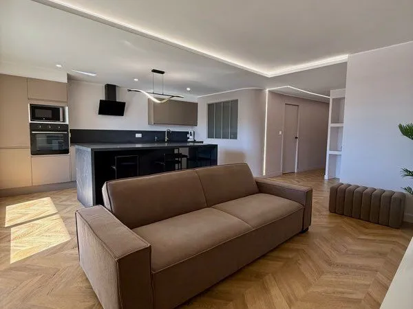 Appartement 78 m² rénové à neuf - Terrasse - 3 espaces nuit - Marsillargues