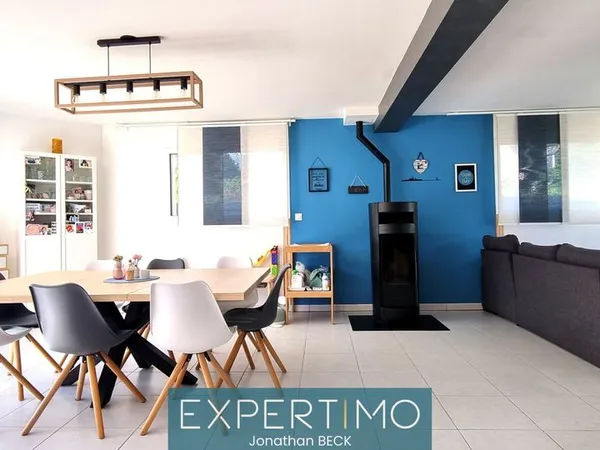 Maison 8 pièces 203 m²