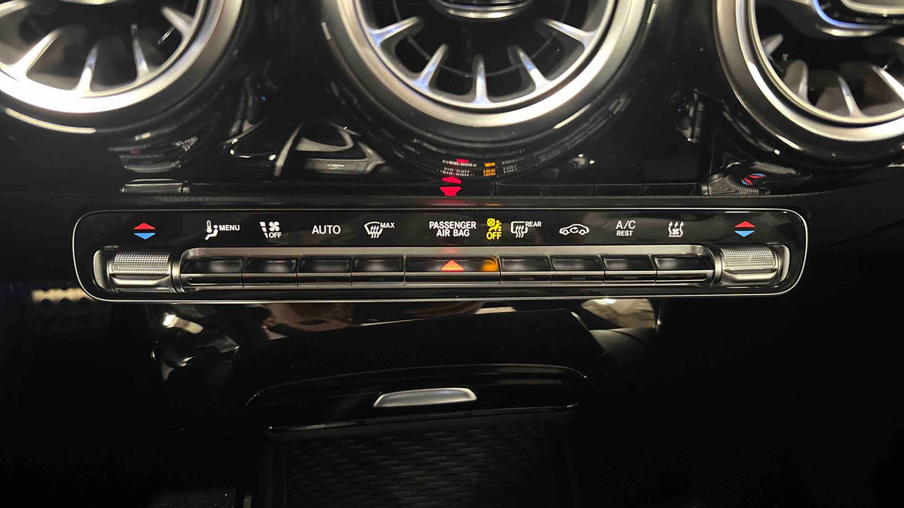 Mercedes Classe A 250 e Hybrid EQ 8G-DCT — photo 18