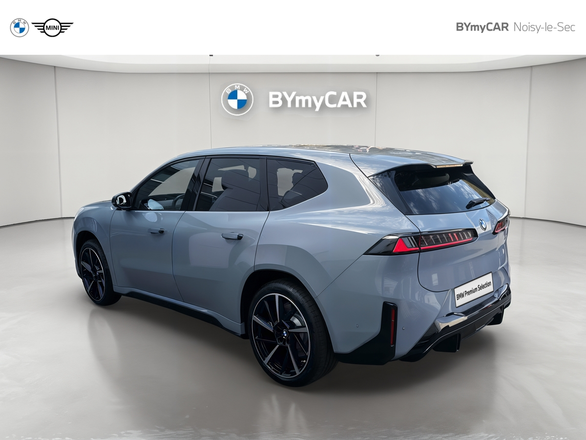BMW iX3 50 xDrive — photo 3