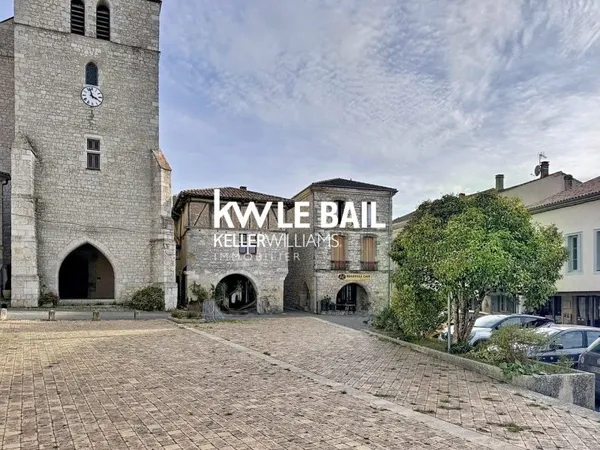 Maison de caractère du XIIIe siècle au coeur du village médi?