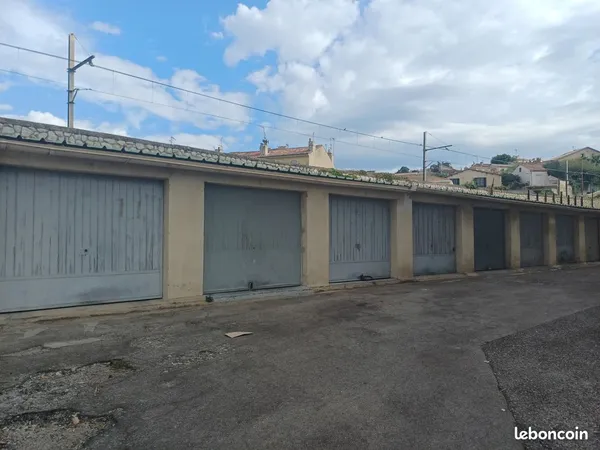 à vendre - garage / box - marseille 3e