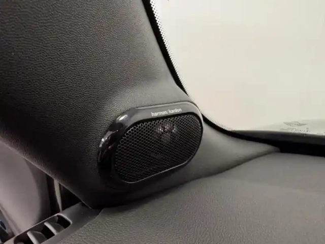 Mini Mini cabrio cooper s 178ch edition premium plus bva7 — photo 11