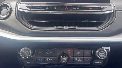Jeep Compass 1.5 Turbo 130 e-Hybrid 2WD DCT7 - Limited – 2022 – 74619 km – Hybride essence – Boîte Automatique — photo 28
