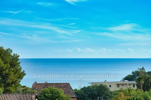 Villa 6 pièces 140 m²