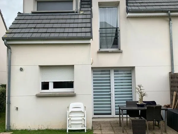 Maison récente 3 pièces - 2 chambres - Flesselles centre - 63 m²