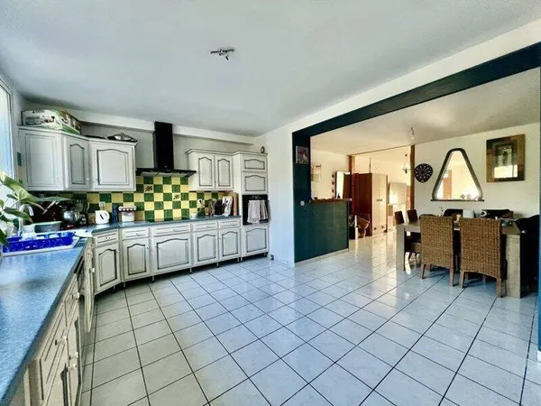 Maison 5 pièces 164 m²