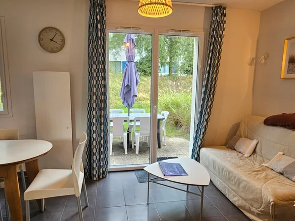 Location - Maisonnette avec accès piscine à Quéven, NOVEMBRE