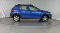 Dacia Sandero 1.5 Blue dCi 95ch 15 ans - 20 — photo 4