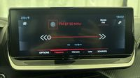 Peugeot 2008 1.2 PureTech 130ch S&S GT EAT8 — photo 18