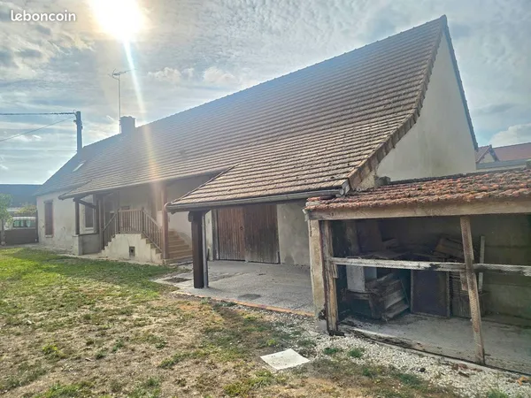 Maison 4 pièces 99m2 .51230 PLEURS