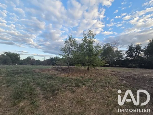 Terrain 3421 m²