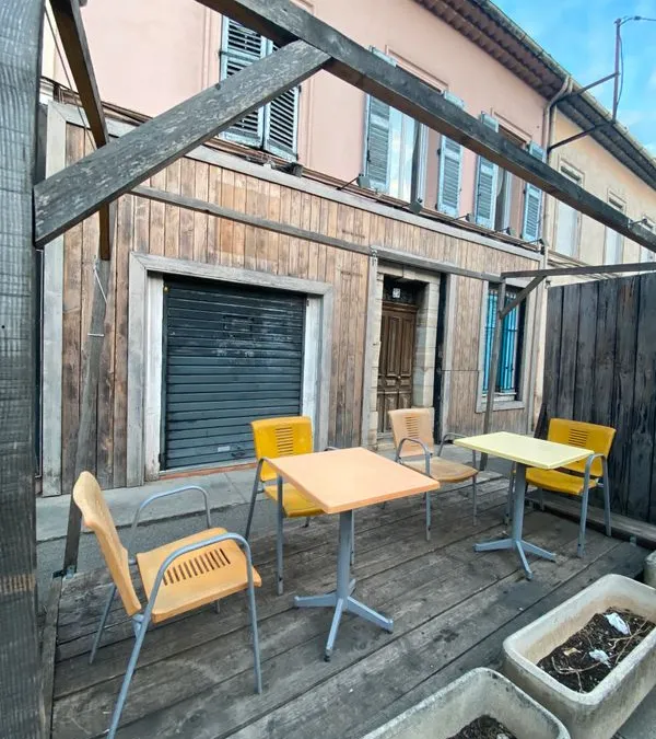 Photo 1