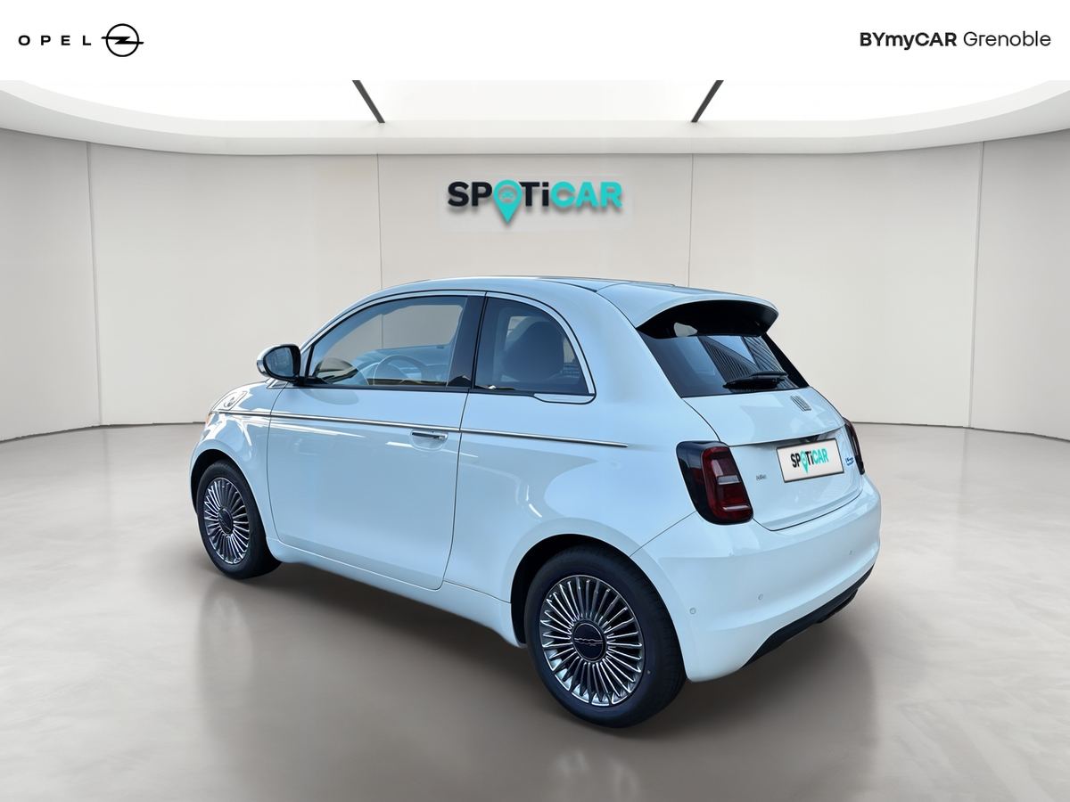 Fiat 500 3+1 e 118 ch — photo 3