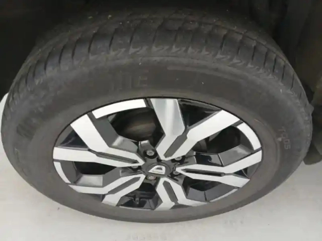 Dacia Duster 1.5 blue dci 115ch prestige 4x2 — photo 10
