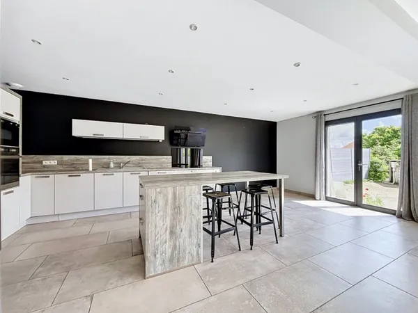 Maison 4 pièces 142 m²