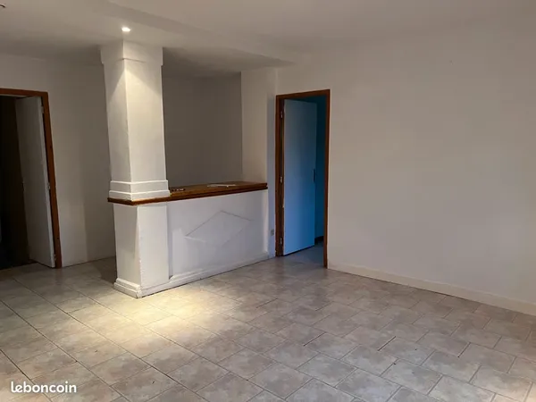 Maison à louer à Trosly Loire