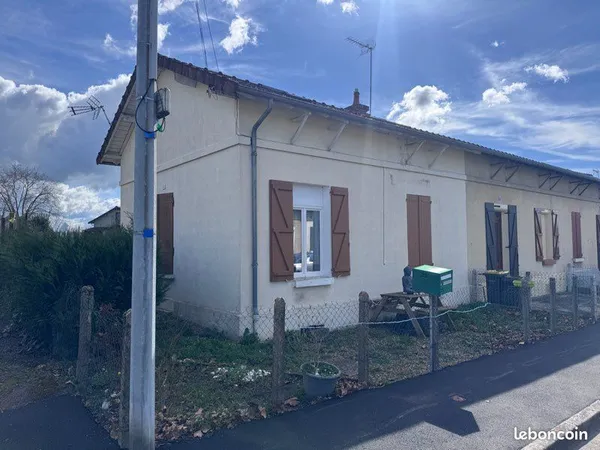 Maison T5, 75m2 habitables, cave, terrain