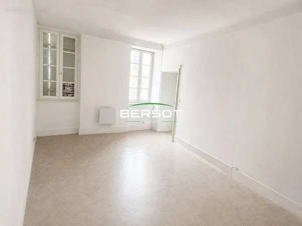 Ensemble immobilier idéal investisseur - Centre-ville de Vesoul